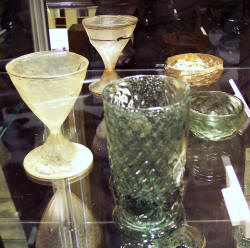 15e eeuws glas opgraving Raadhuis 1982
