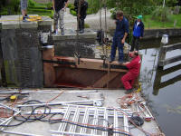Monteren nieuwe ebdeuren juni 2010